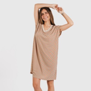 Vestido curto manga fluída...