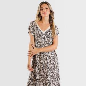 Vestido curto manga fluída...