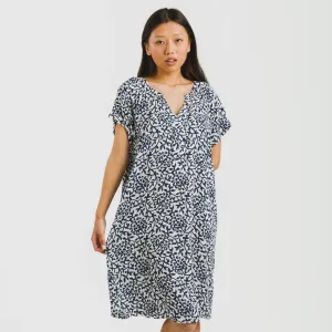 Vestido curto manga fluida...