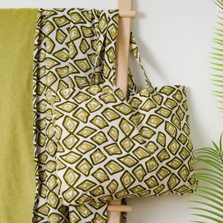 Pack Toalha Pareo + Bolsa Liuvia verde caça praia