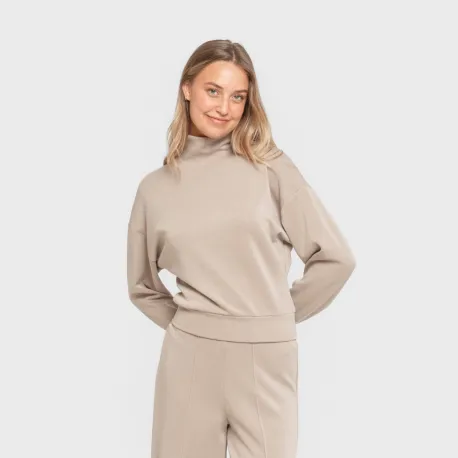 Camisola fluida mulher com gola subida casacos-mulher