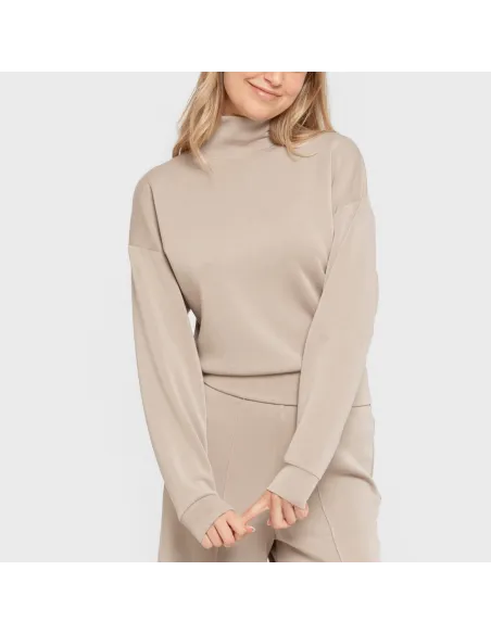 Camisola fluida mulher com gola subida casacos-mulher