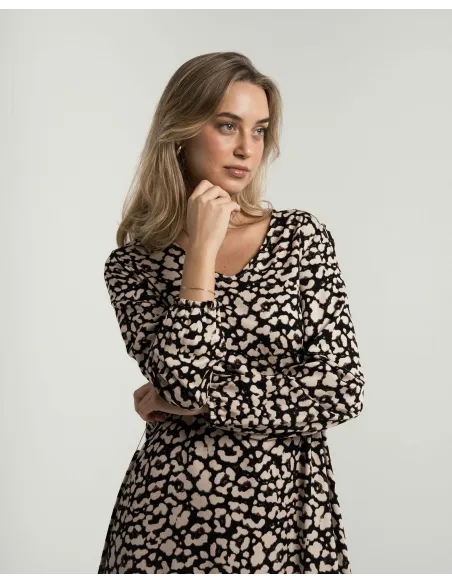 Vestido midi de manga comprida em viscose com decote em V Vitamin preto vestidos-mulher